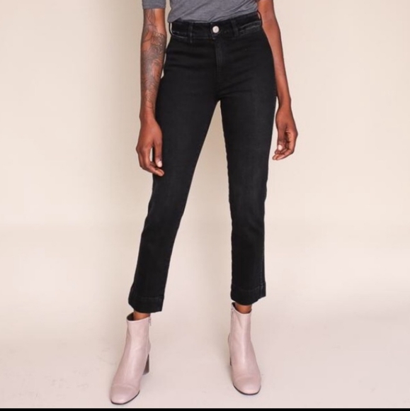 Size 25 AMO Audrey High Rise Black Magic Distressed Denim Size 25 - Picture 3 of 8